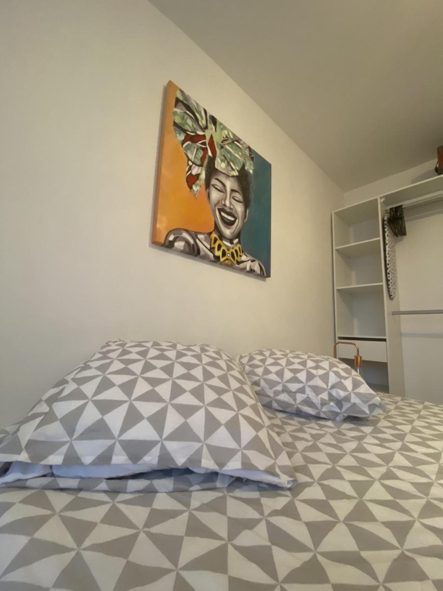Appartement Tout Equipe 2 Chambres + Jardin Saix  Exterior photo